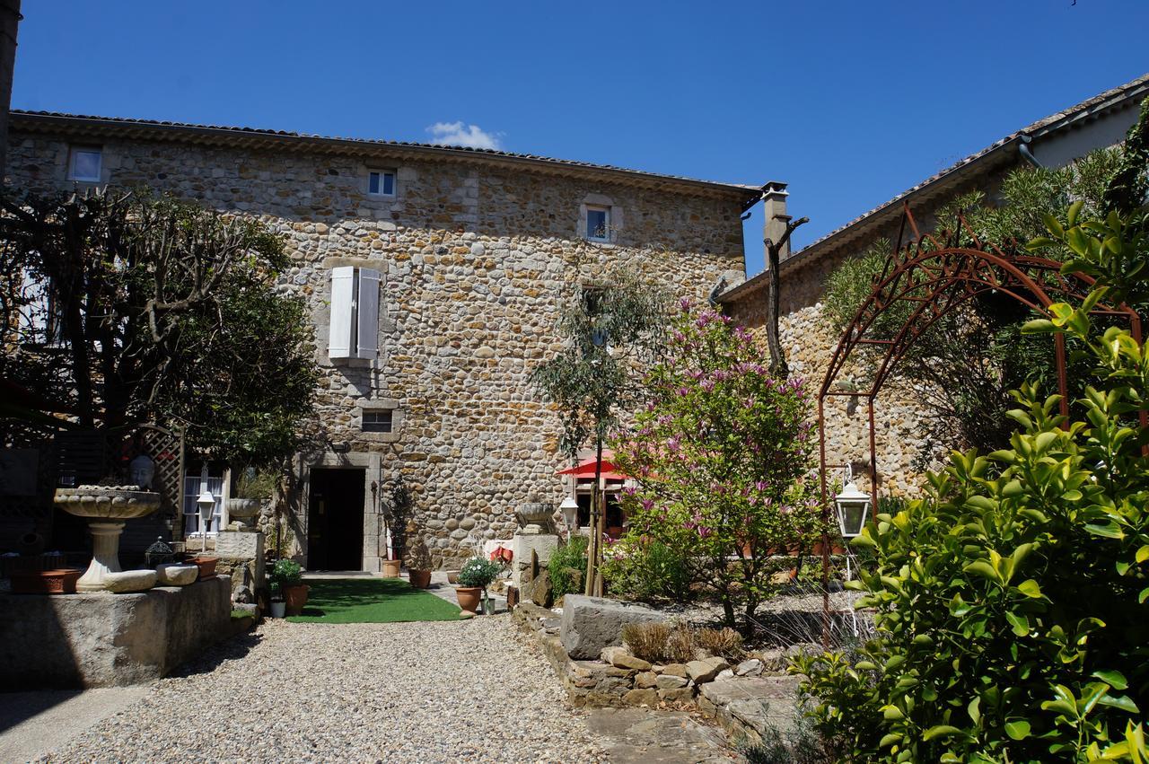 Le Manoir Du Raveyron Hotel Vallon-Pont-d'Arc Bagian luar foto